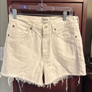 Agolde Parker Long Cream Jean Shorts with a Frayed Hem
